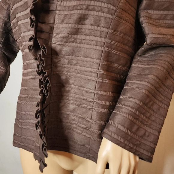 Lafayette 148 brown linen cotton ruffle blazer.  Women's size 14. - Picture 8 of 15
